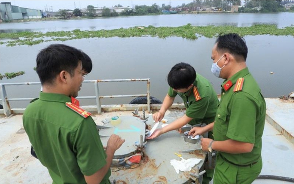Công an quyết định truy nã “Trùm” buôn lậu xăng giả ở Đồng Nai